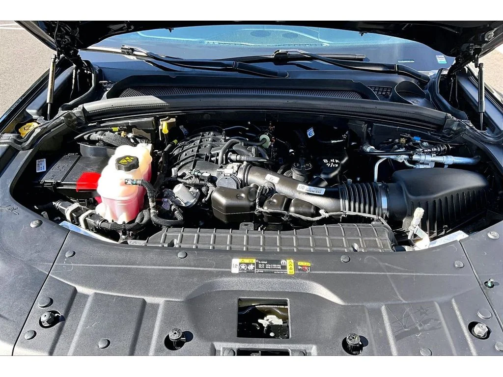 Used 2024 Black Jeep Summit image 10