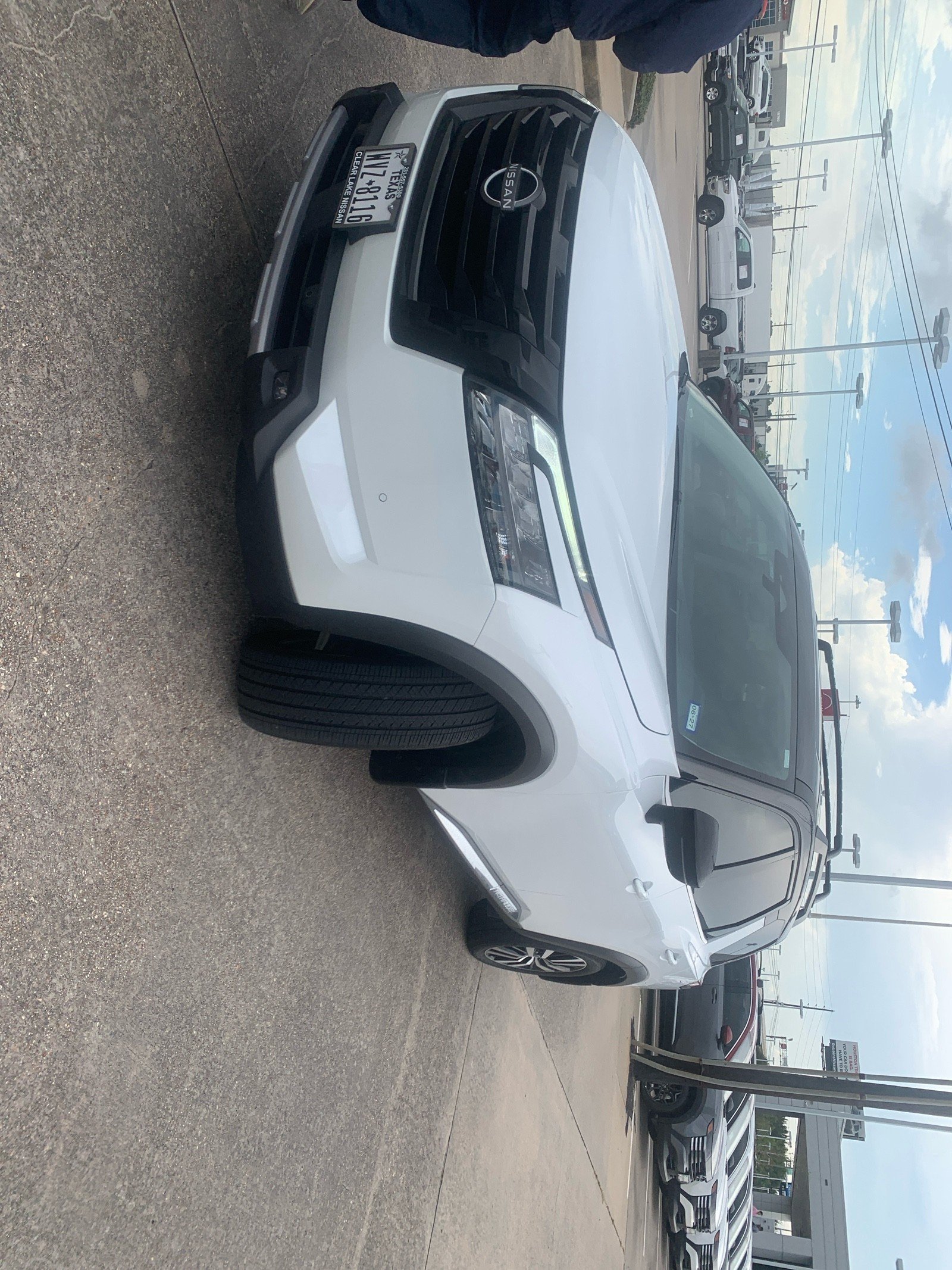 2025 Nissan Pathfinder Platinum White at Robbins Nissan