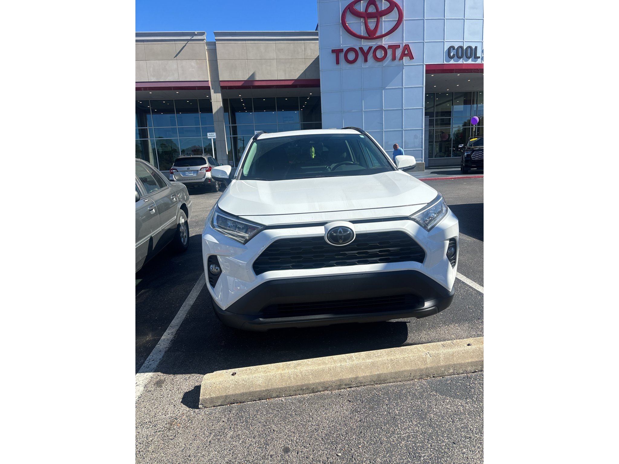 Used 2019 Super White Toyota XLE image 2
