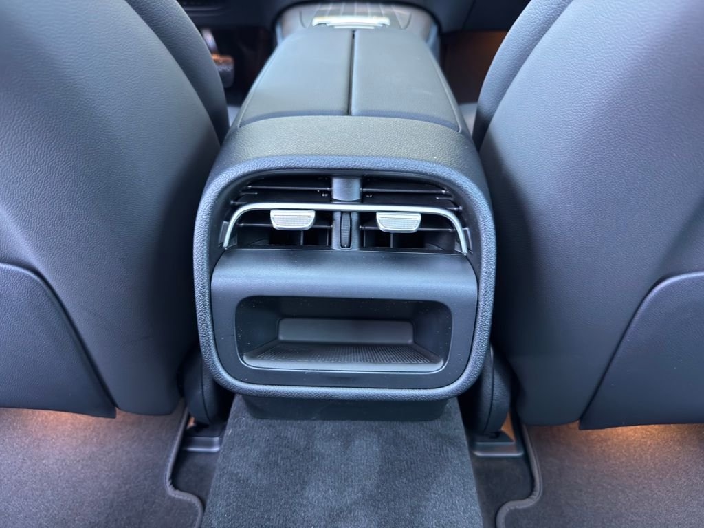 2026 Mercedes-Benz E-Class E350 - Photo 16