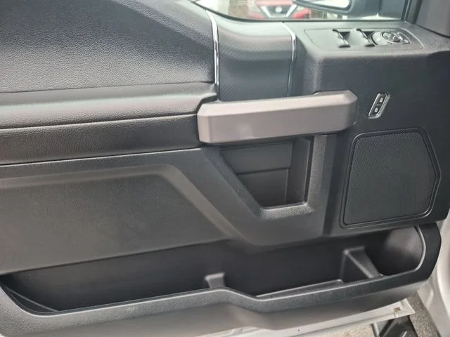 Used 2019 Silver Ford XLT image 12
