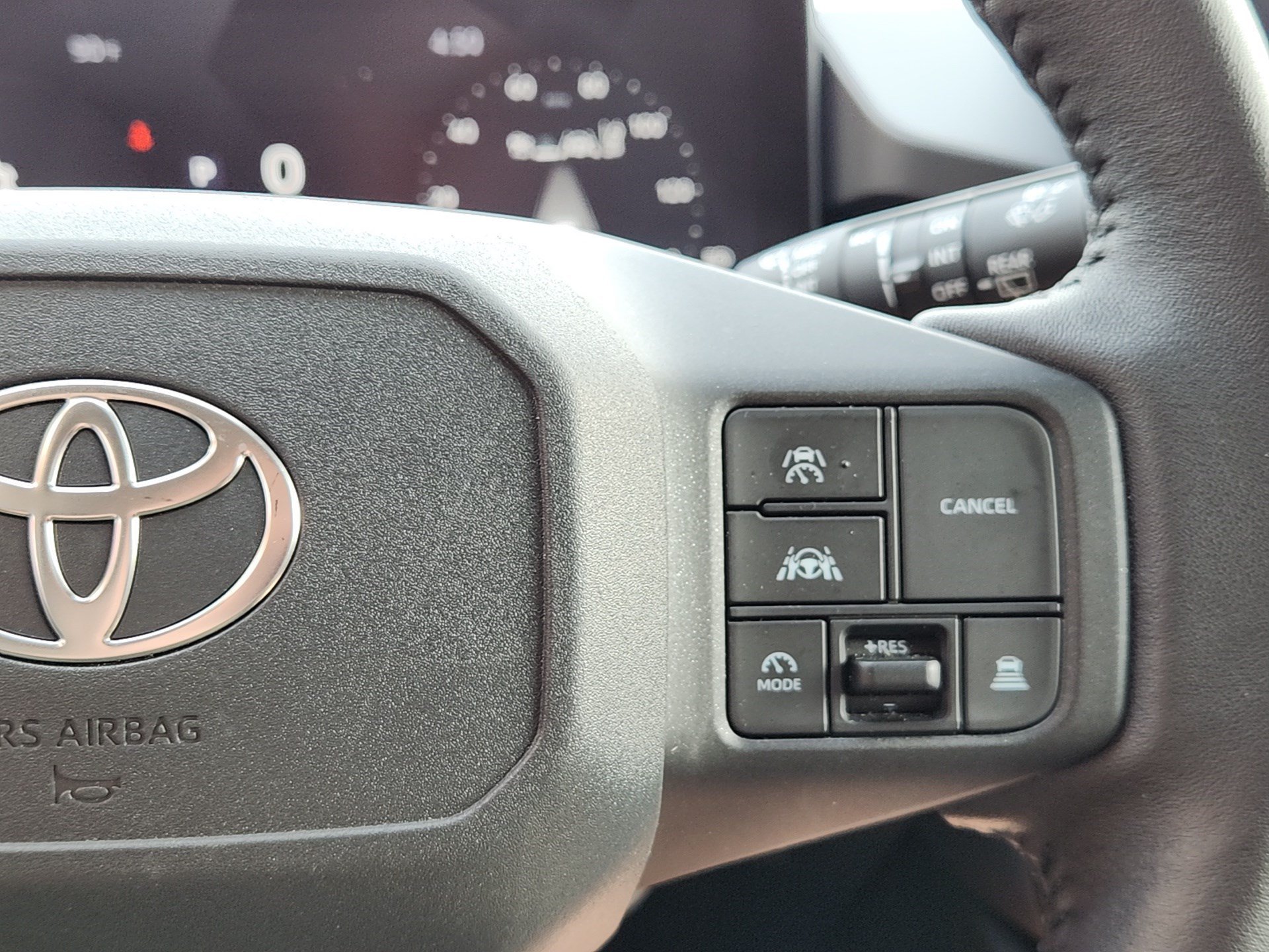 Used 2026 Midnight Black Metallic Toyota XLE Premium image 17