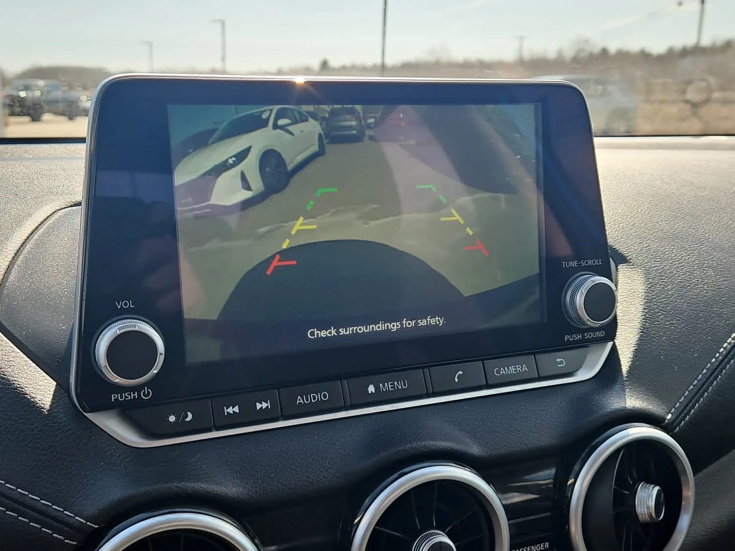 2025 Nissan Sentra SV - Photo 18
