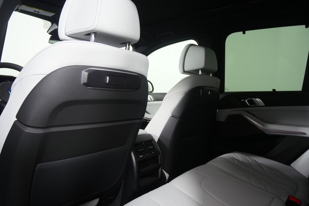 New 2026 Brooklyn Grey Metallic BMW xDrive50e image 16