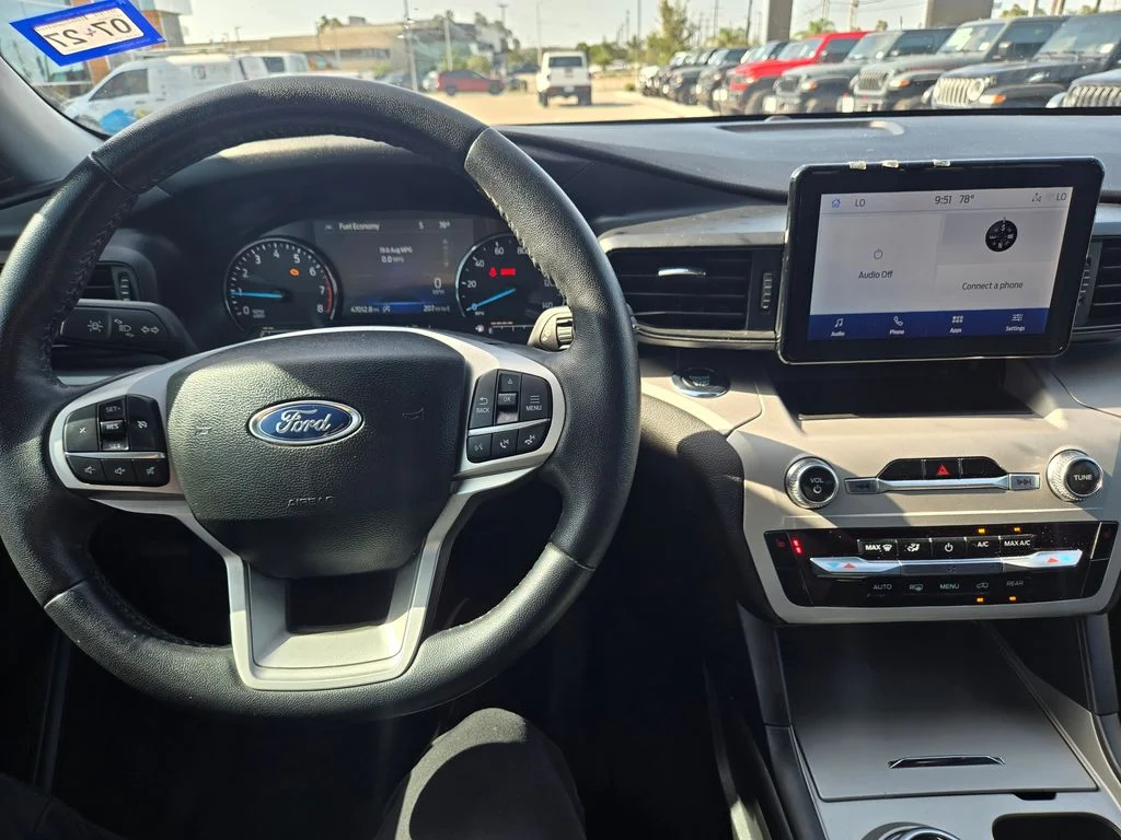 Used 2023 Gray Ford XLT image 10