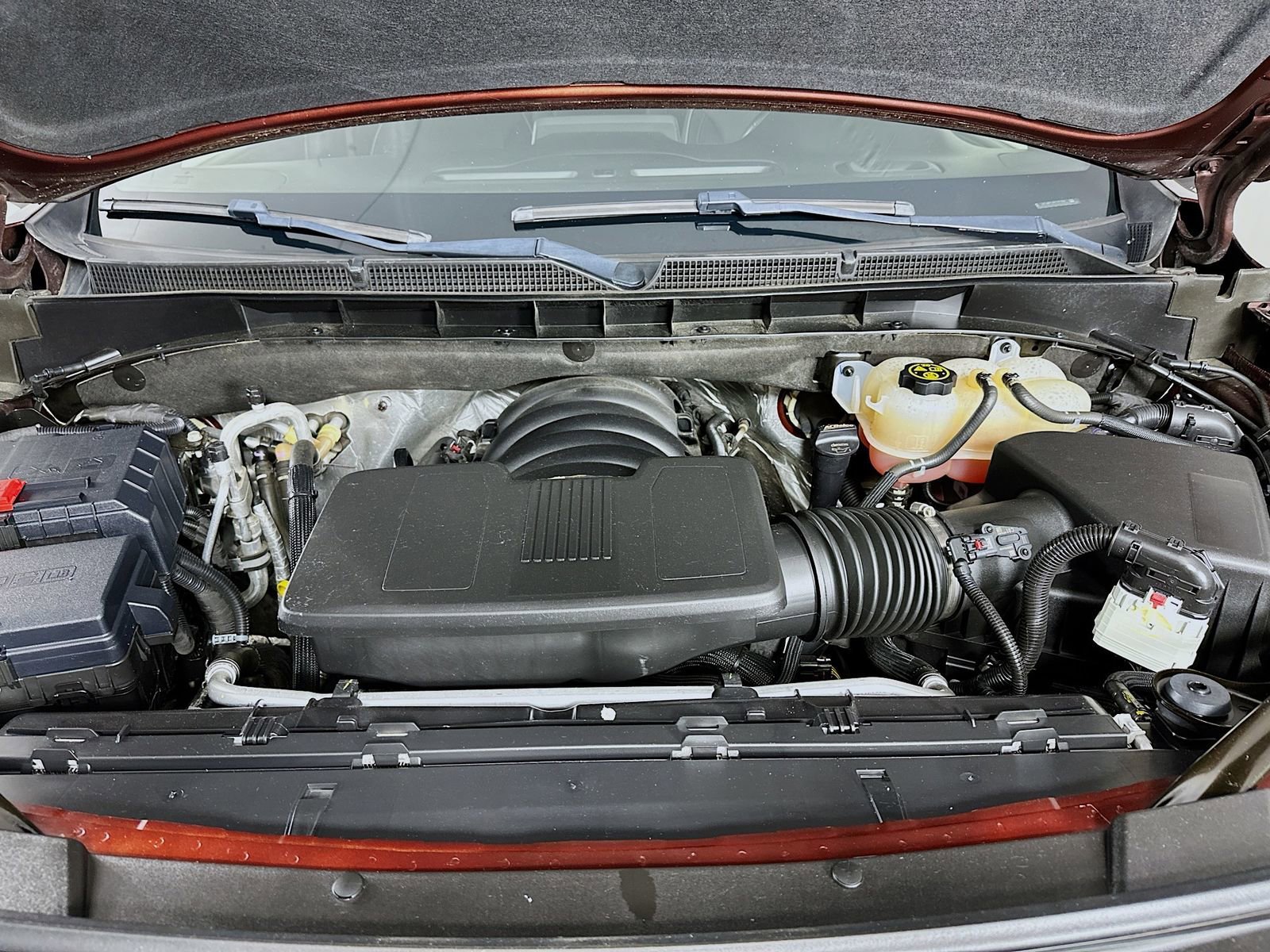 2023 GMC Yukon SLT - Photo 34