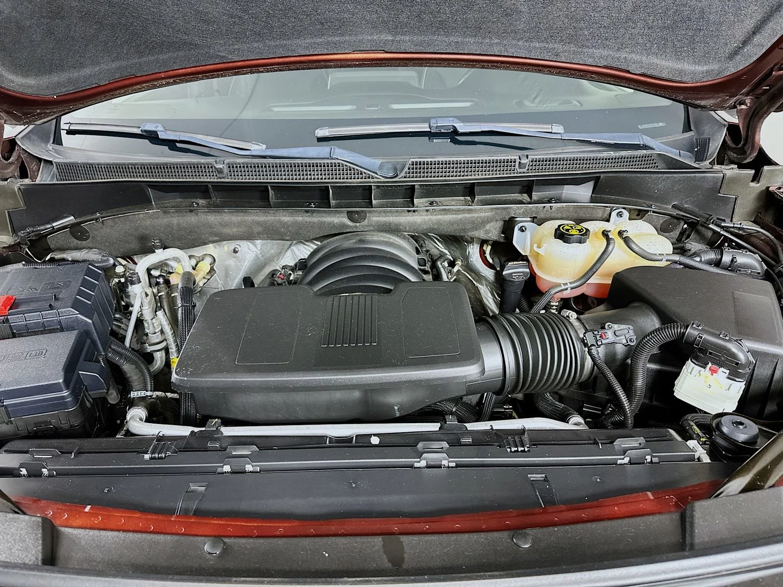 2023 GMC Yukon SLT - Photo 34