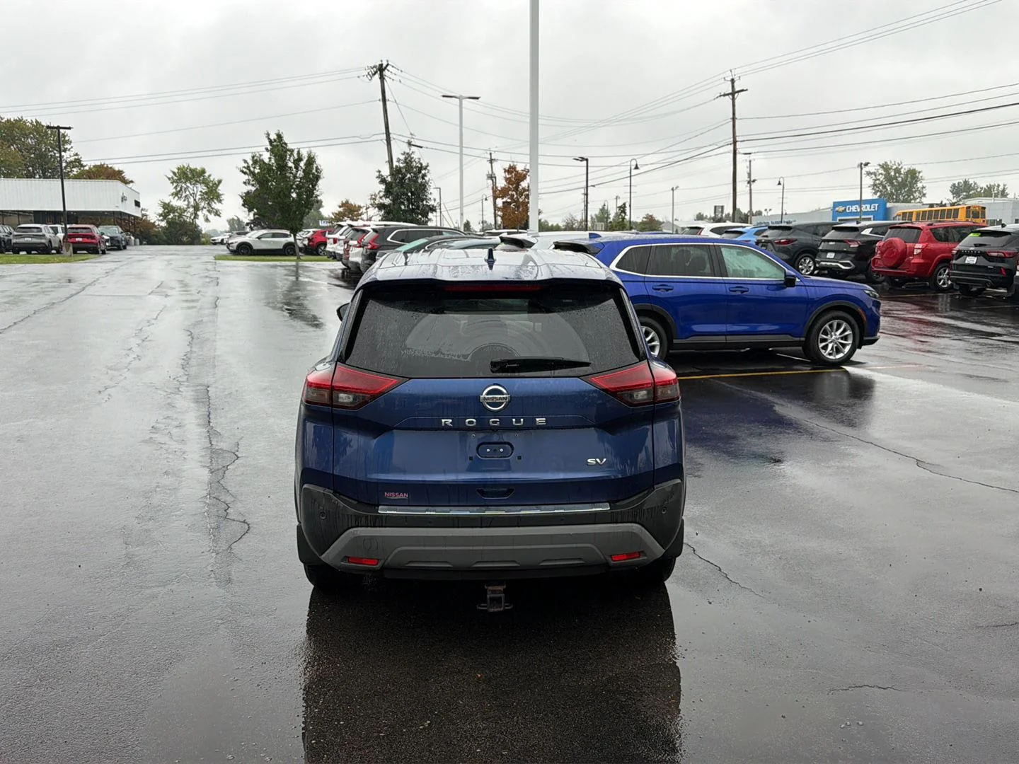 Used 2021 Caspian Blue Metallic Nissan SV image 6