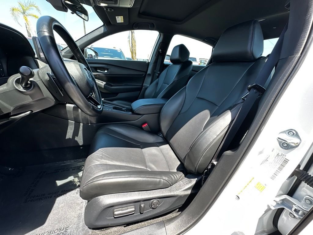 Used 2024  Honda LX image 19