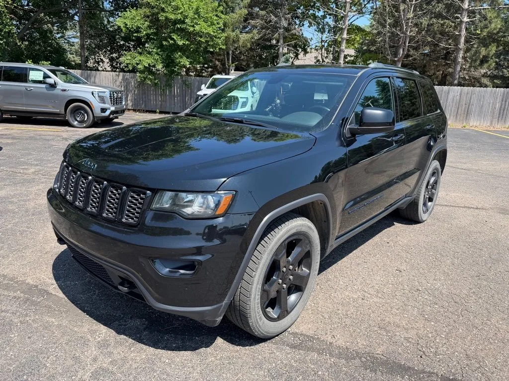 Used 2019 Black Jeep Upland 4x4 image 5