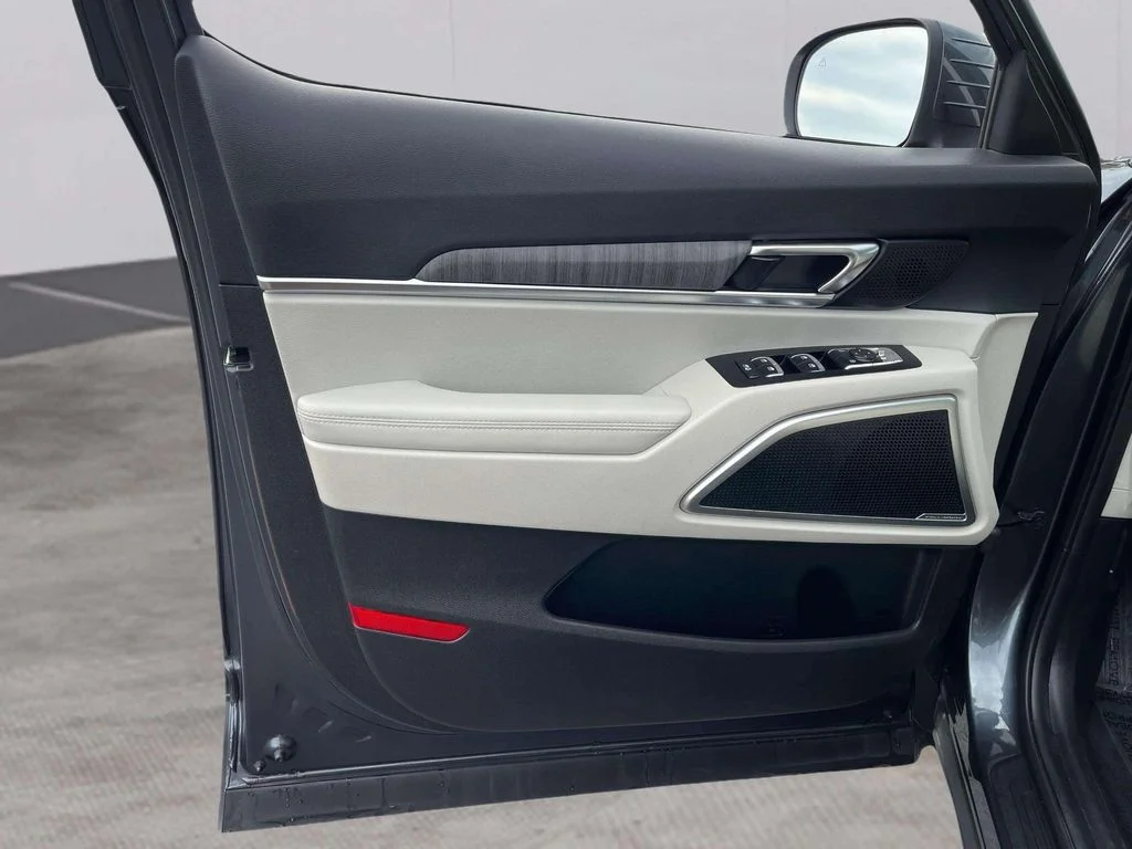 Certified Used 2024 Gravity Gray Kia EX image 23