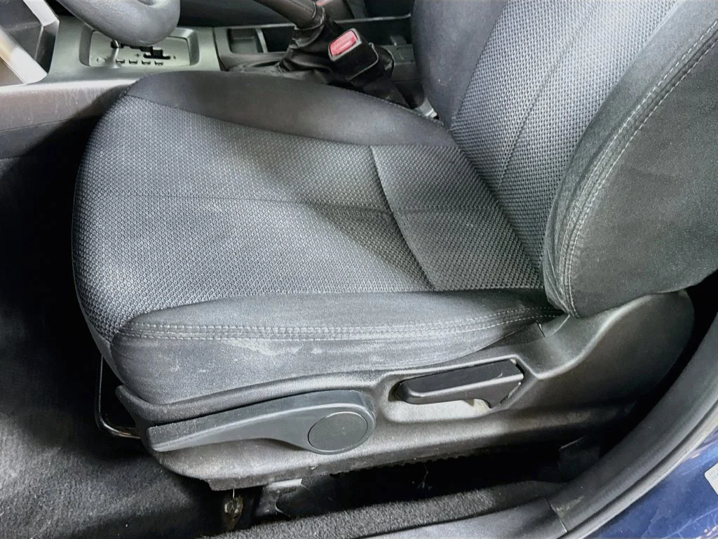 Used 2011 Blue Subaru 2.5X image 21