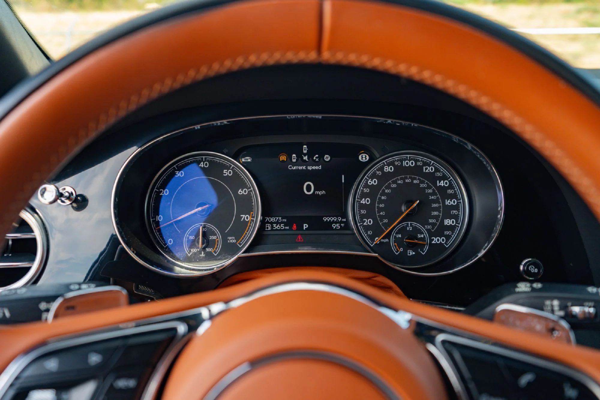 Used 2019 Black Bentley V8 image 16