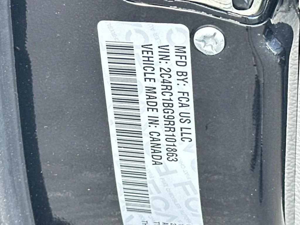Used 2024 Black Chrysler Touring L image 30