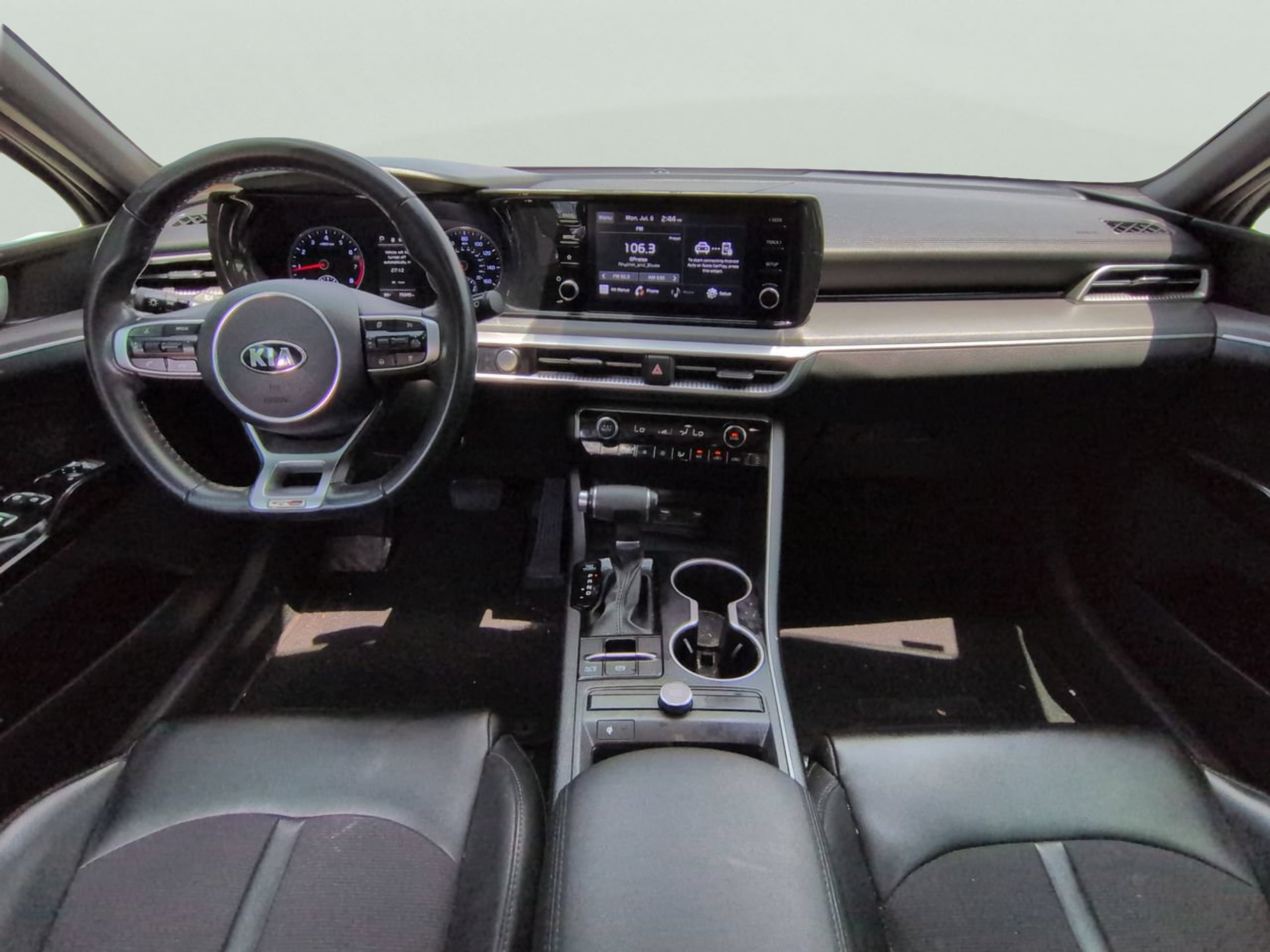 Used 2021 Wolf Gray Kia GT-Line image 12