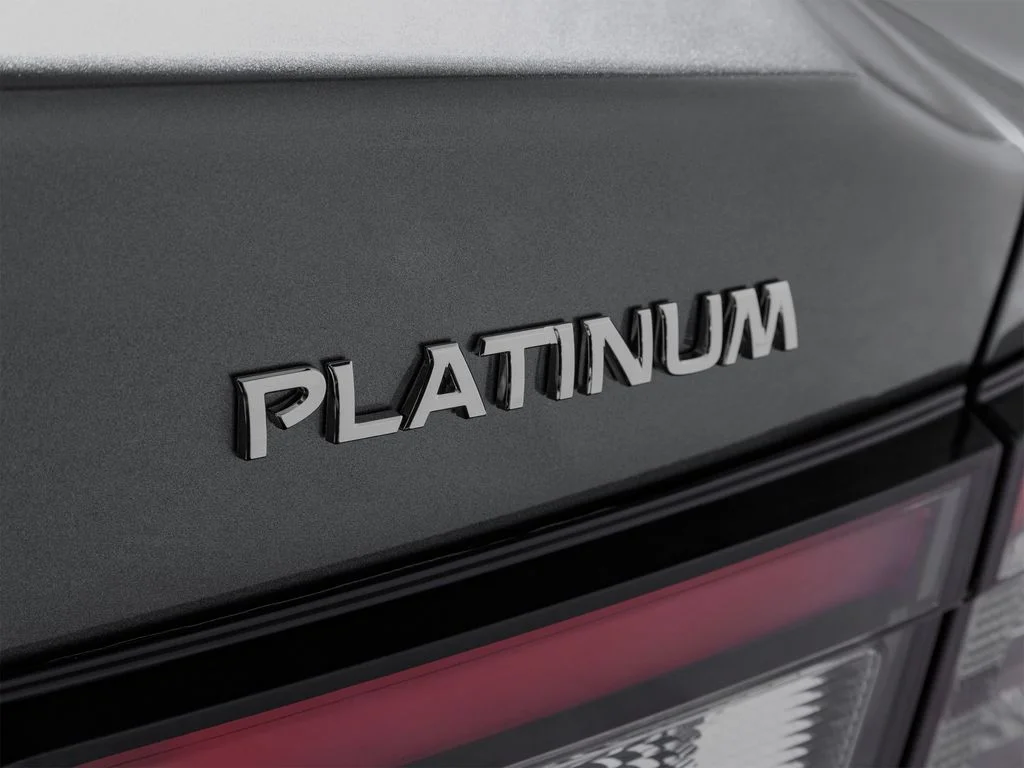 Used 2022 Gray Nissan Platinum image 56