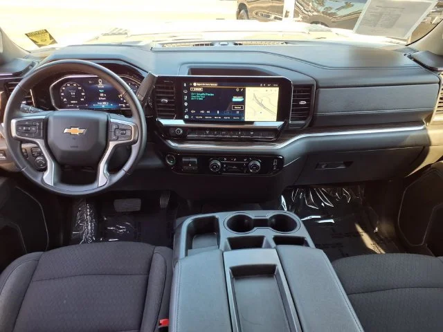 Used 2026 Summit White Chevrolet LT image 13