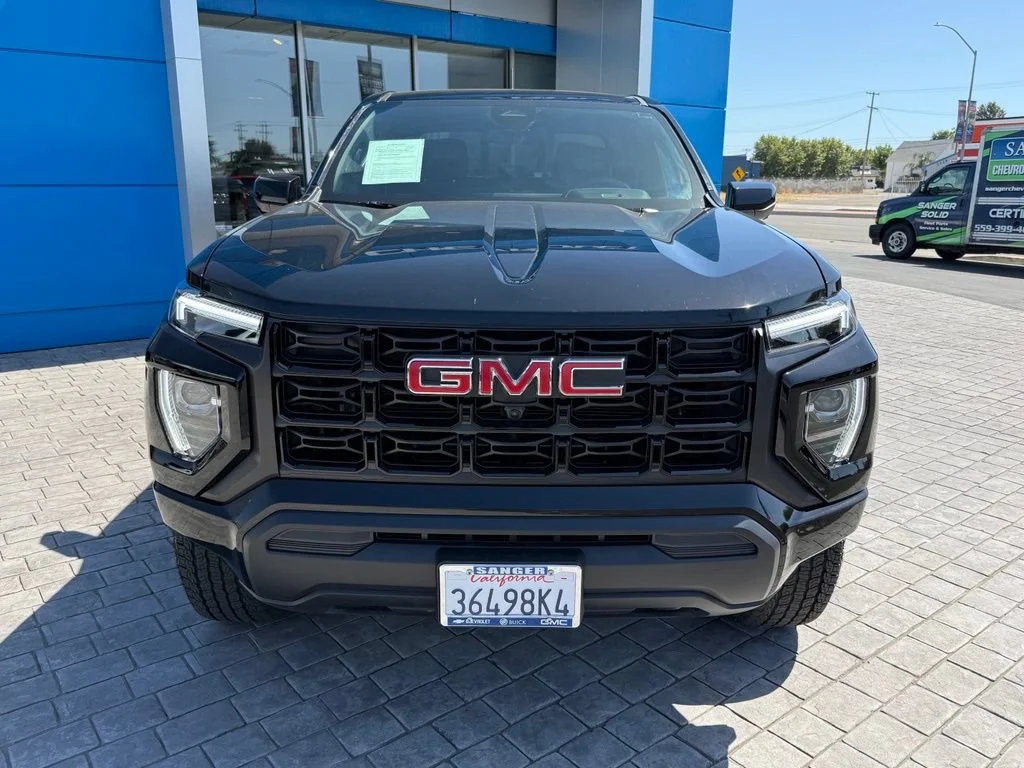 Used 2026 Onyx Black GMC Elevation image 6
