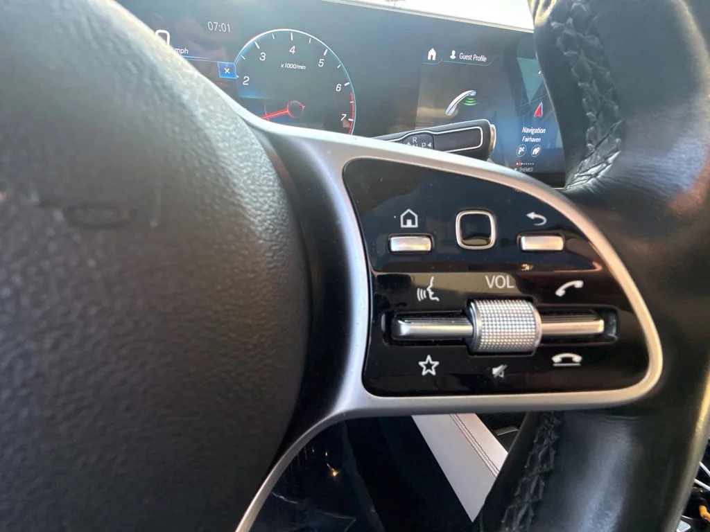 Used 2021 Blue Mercedes-Benz GLE 350 image 23
