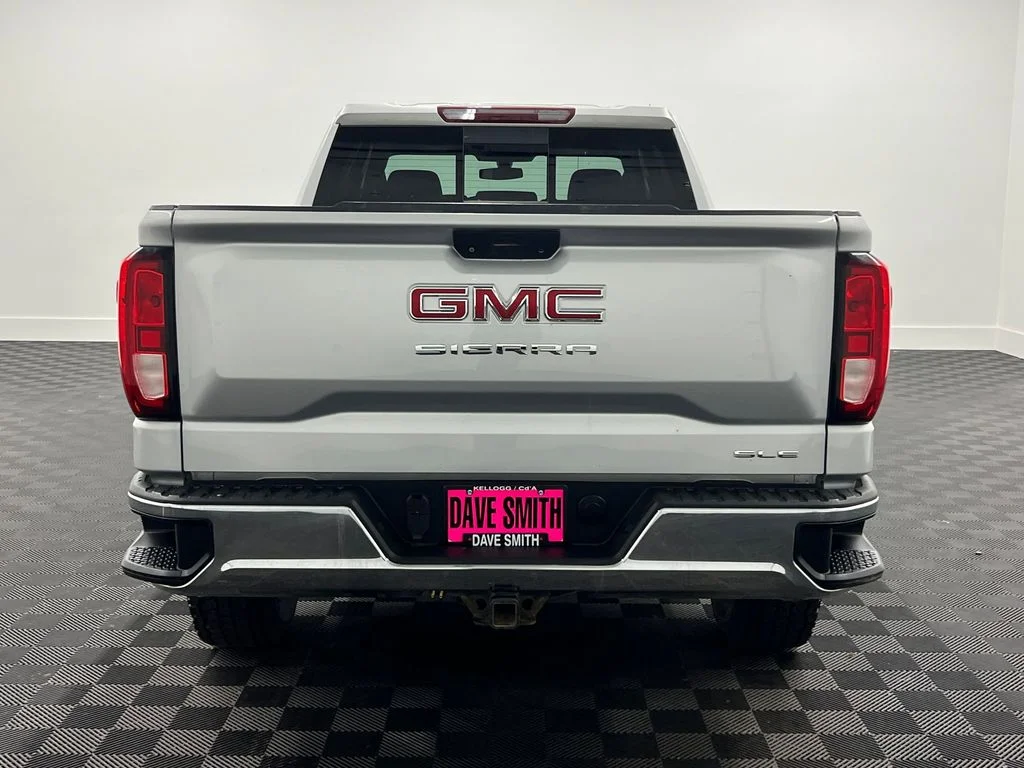 Used 2019 Quicksilver Metallic GMC SLE image 8