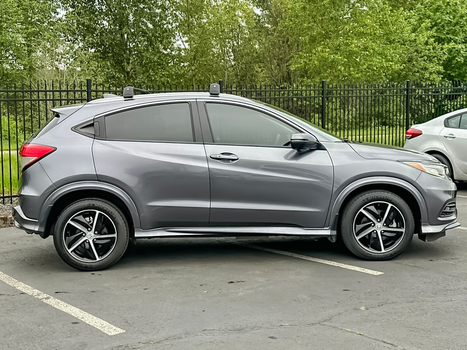 2021 Honda HR-V Touring - Photo 2