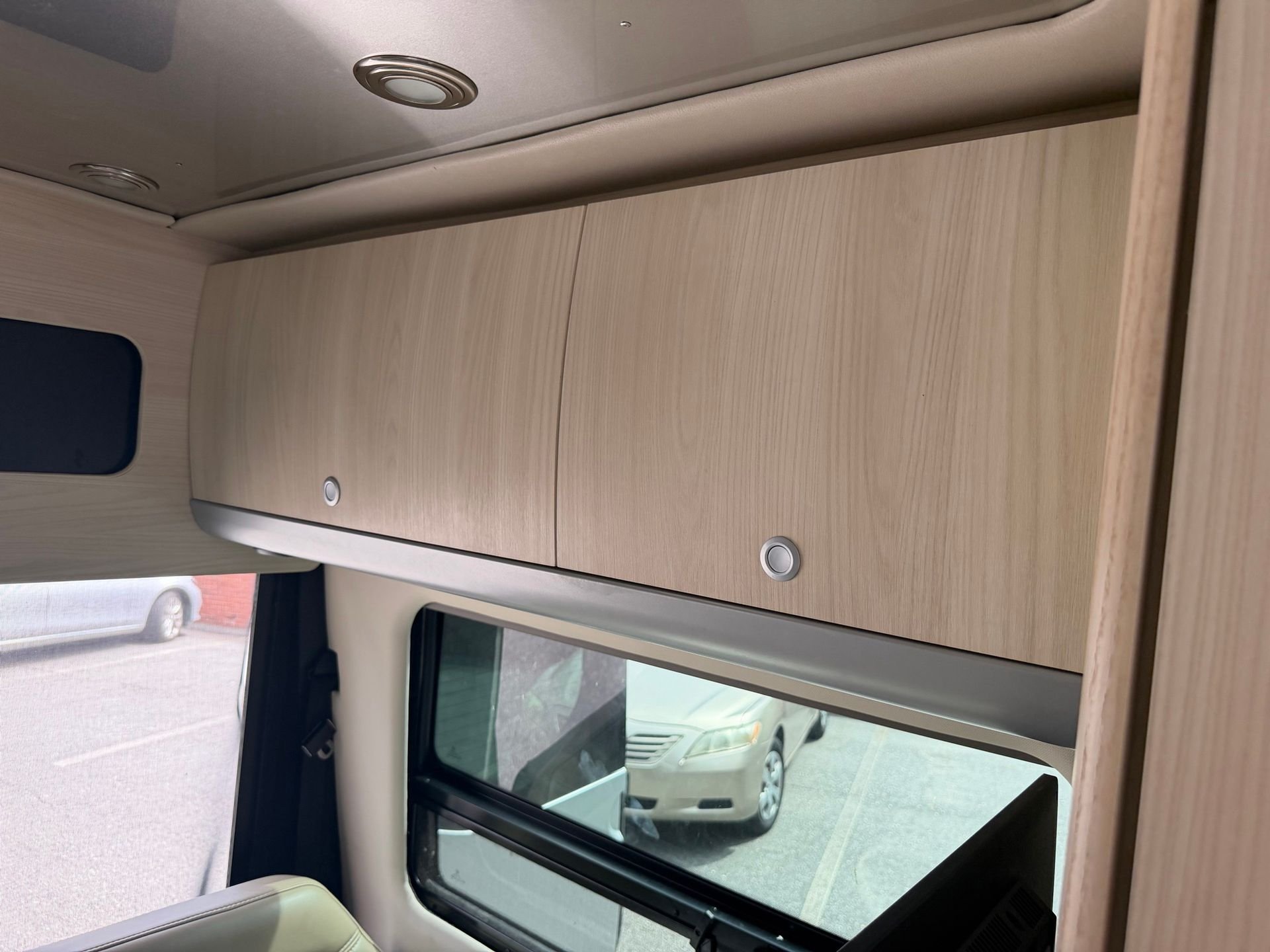 Used 2022  Mercedes-Benz AIRSTREAM INTERSTATE 19 image 35