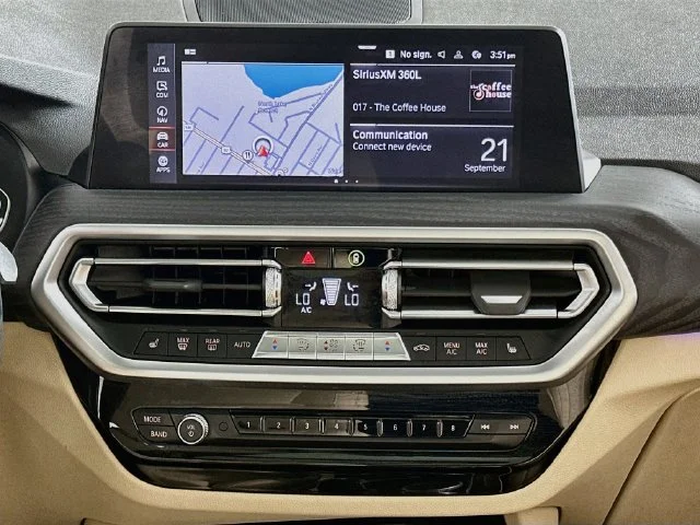 Used 2022 Gray BMW sDrive30i image 15