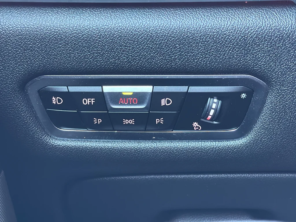 Certified Used 2022 Black BMW M50i image 24