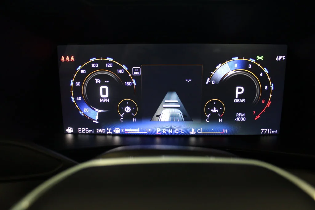 Used 2025 Metallic Chevrolet LT image 25
