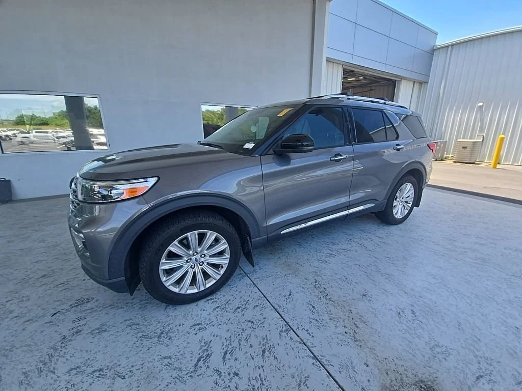 Used 2021 Carbonized Gray Ford Limited image 1