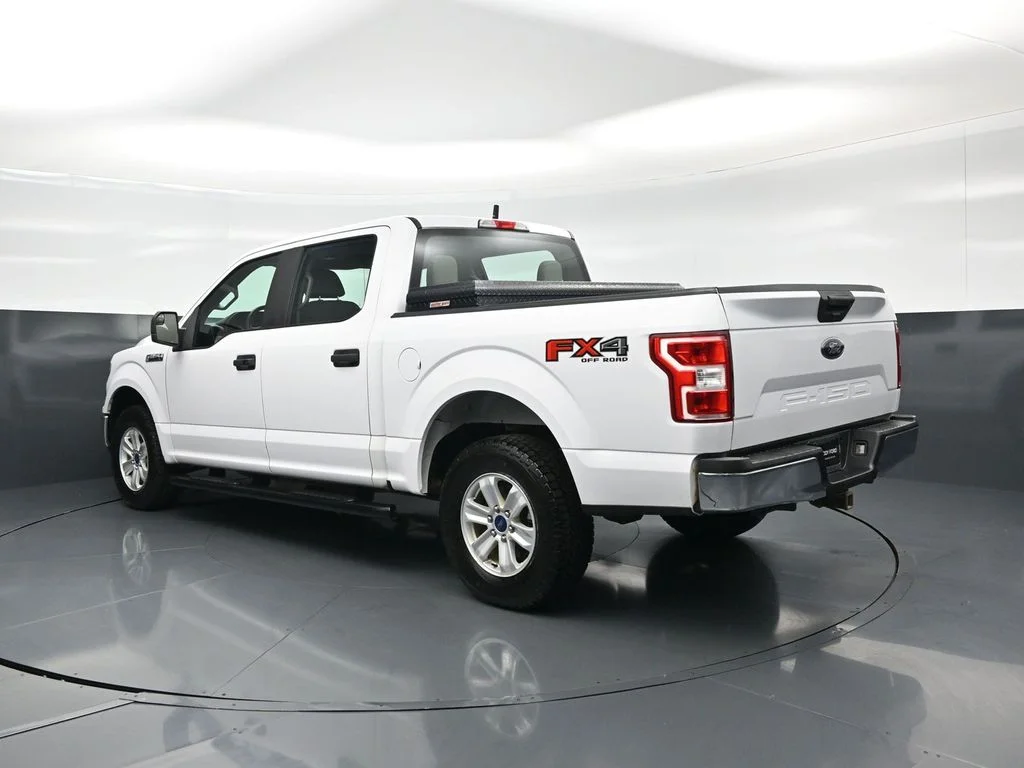 Used 2020 White Ford XL image 7