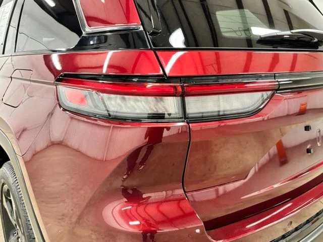 Used 2025 Red Jeep Altitude X image 8