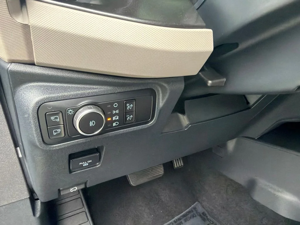 Used 2023 Gray Ford Wildtrak image 20