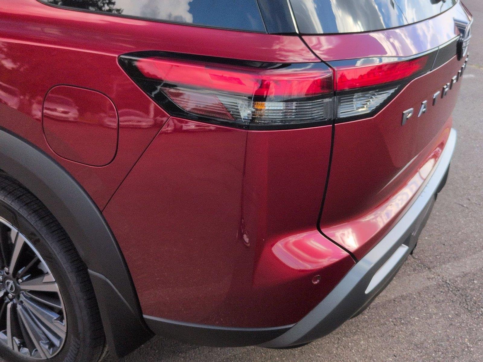 New 2026 Scarlet Ember Tintcoat Nissan Platinum image 12