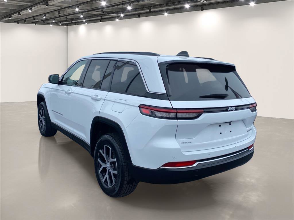 Used 2025 Bright White Clearcoat Jeep Limited image 5
