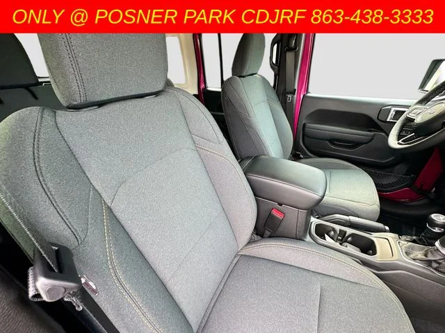 New 2026 Tuscadero Pearl-Coat Exterior Paint Jeep Sport S image 27