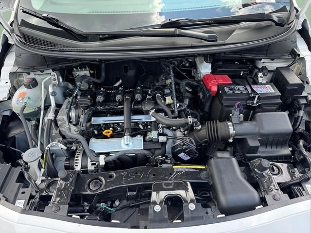 Used 2025 White Nissan 1.6 SR image 18