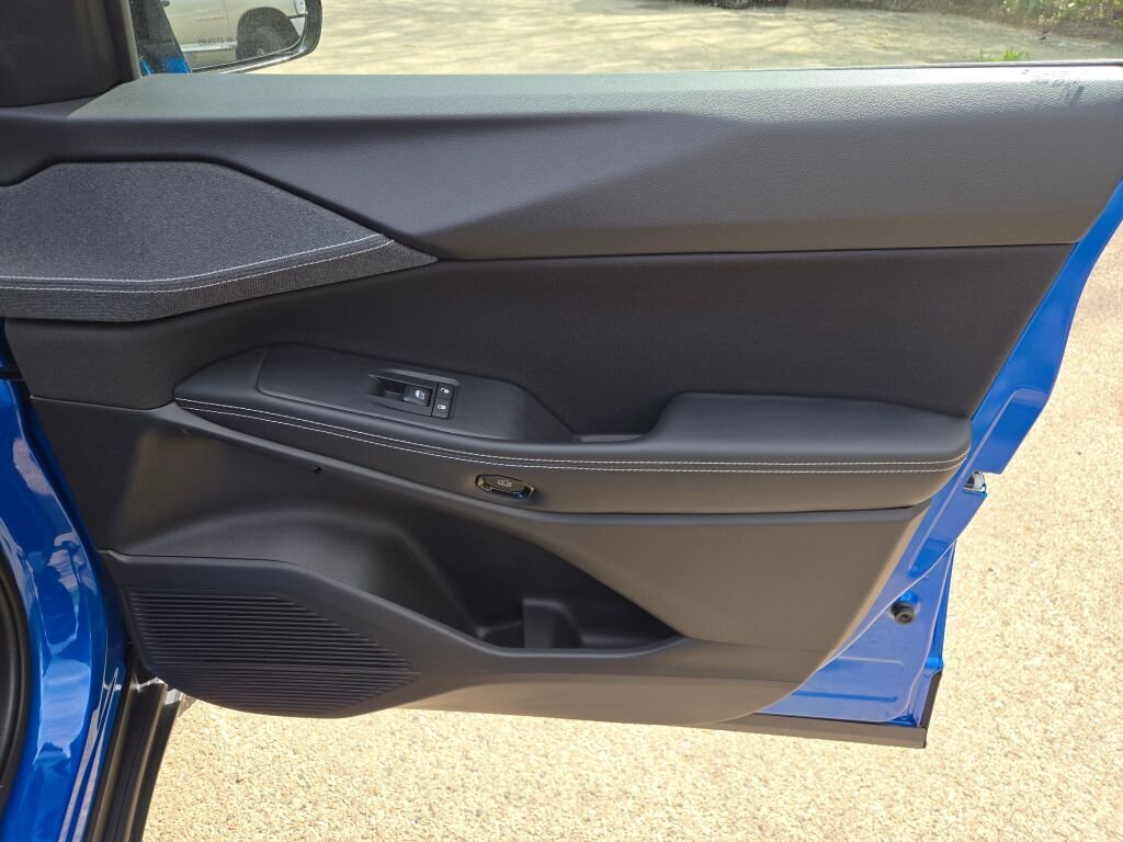 New 2026 Hydro Blue Pearl-Coat Exterior Paint Jeep Laredo image 6