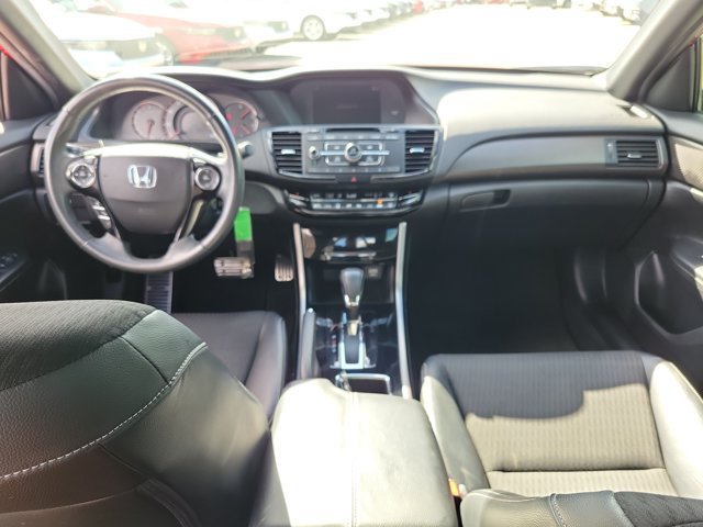 Used 2017 Basque Red Pearl II Honda Sport image 18