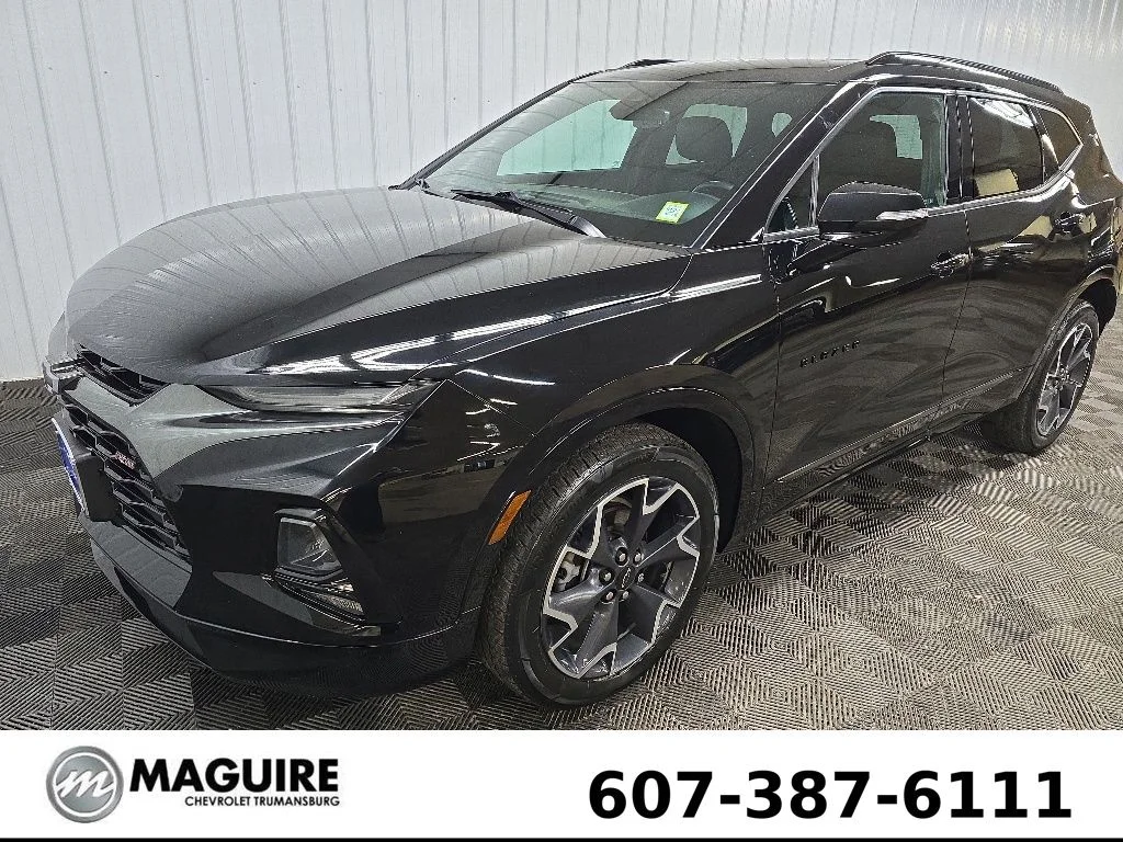 Used 2022 Black Chevrolet RS image 8
