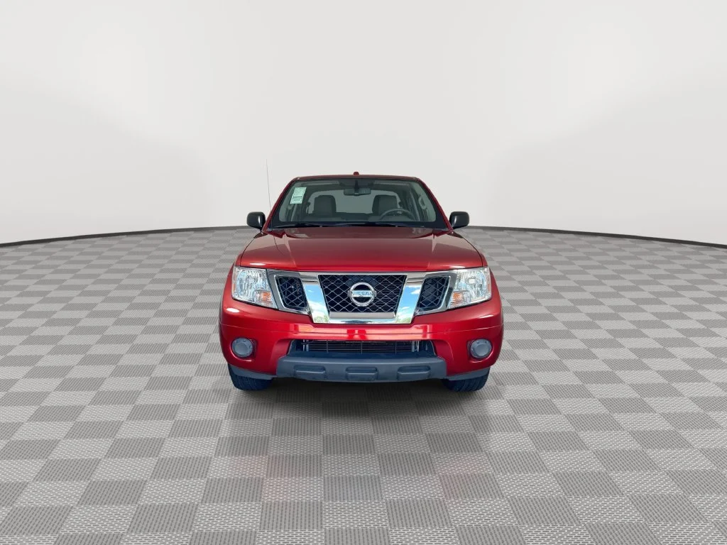 Used 2012 Red Nissan SV image 3