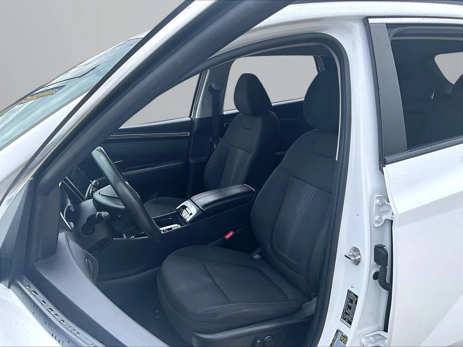 Used 2023 White Hyundai SEL image 25