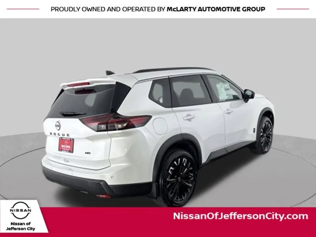 New 2026 Everest White Pearl TriCoat Nissan Dark Armor™ image 5