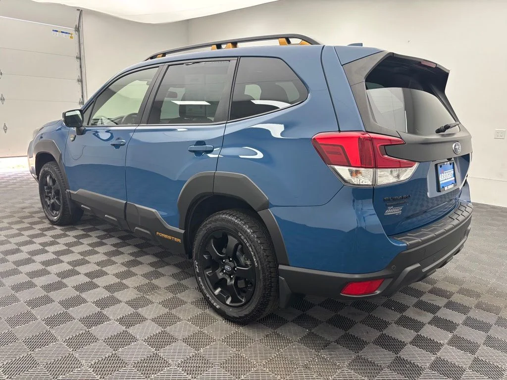 Used 2023 Blue Subaru Wilderness image 12