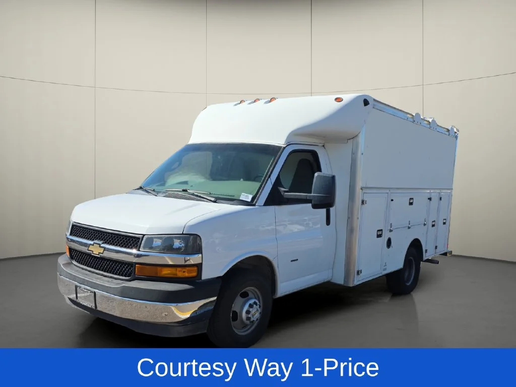 Used 2019 White Chevrolet Work Van image 4
