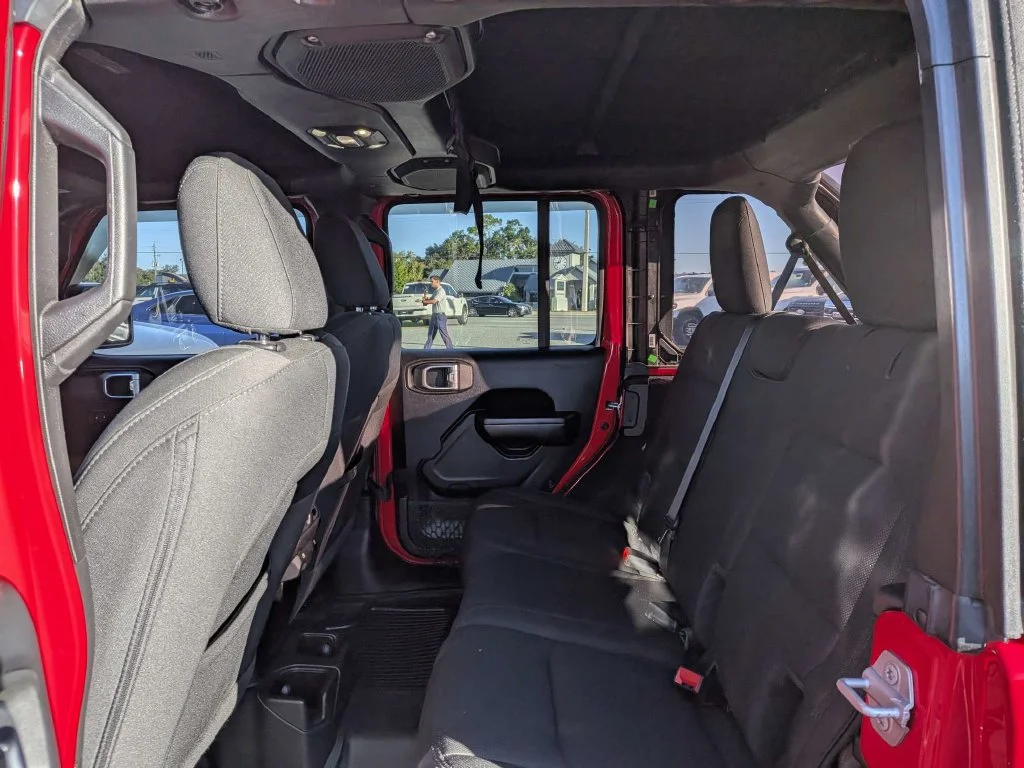 Used 2020 Red Clearcoat Jeep Unlimited Sport image 9