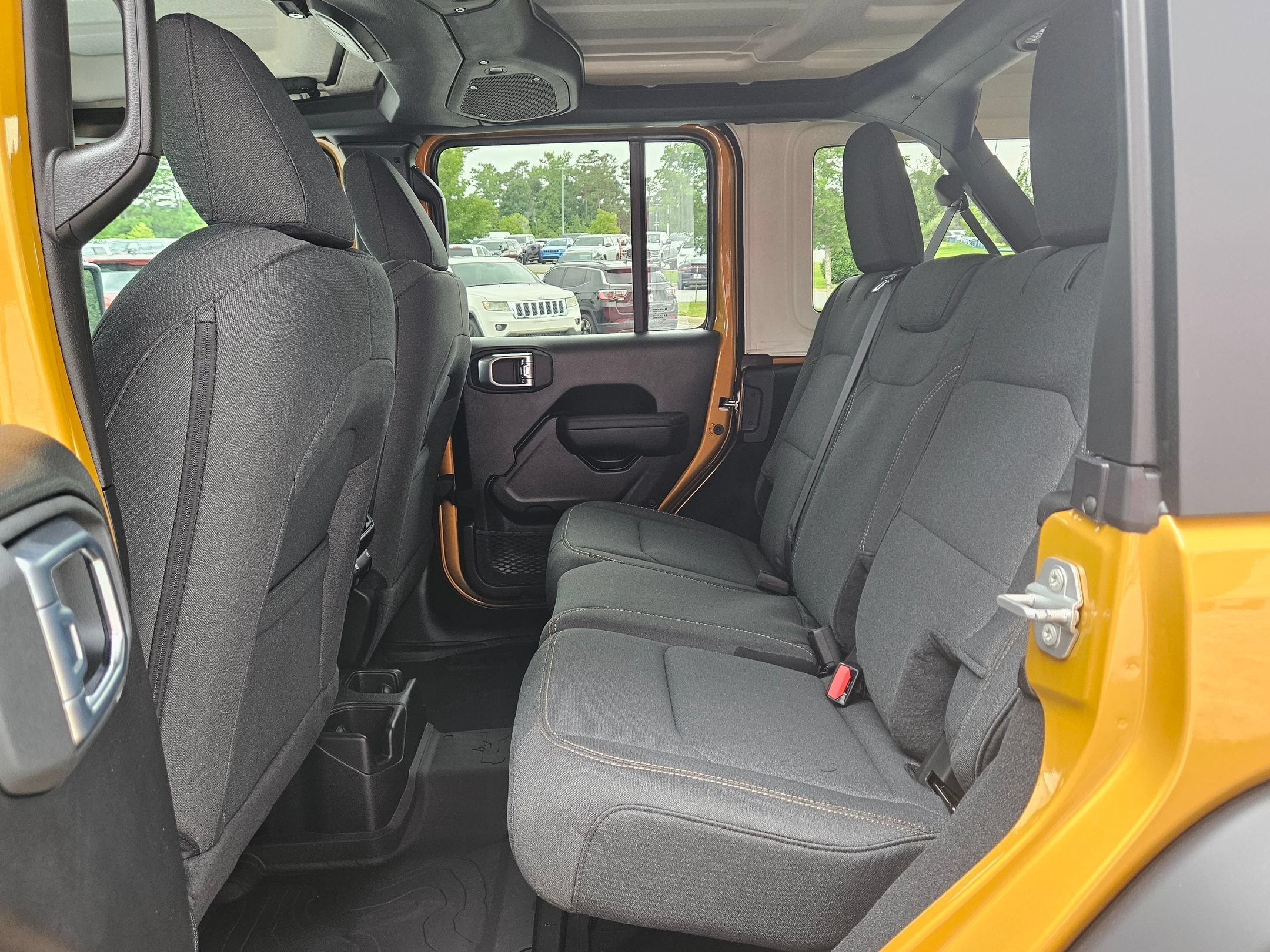 New 2026 Goldilocks Exterior Paint Jeep Sport S image 23
