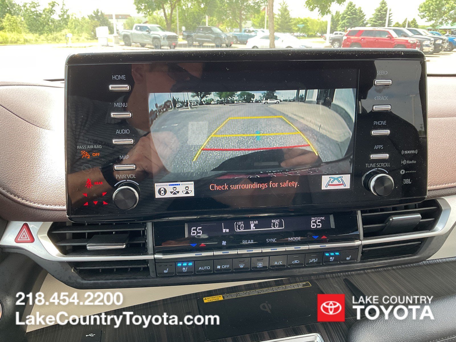 Used 2022 Silver Toyota Platinum image 29