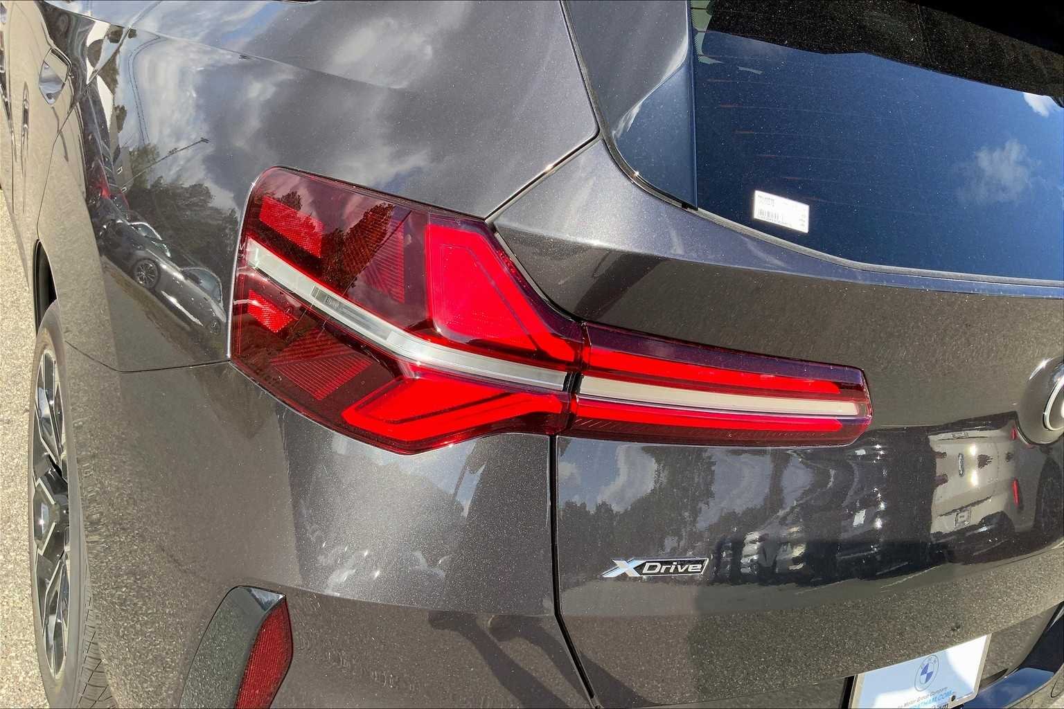 2026 BMW X3 30 - Photo 14