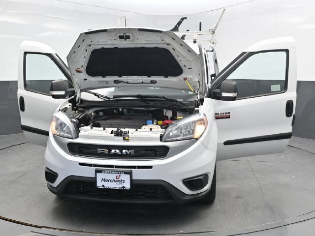 Used 2022 White Ram Base image 43